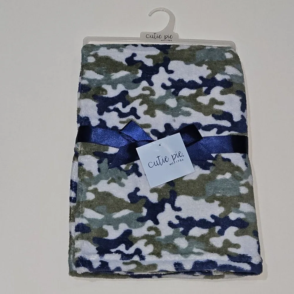 NEW Cutie Pie Blue Green Camouflage Fleece Baby Blanket Lovey Camo 30